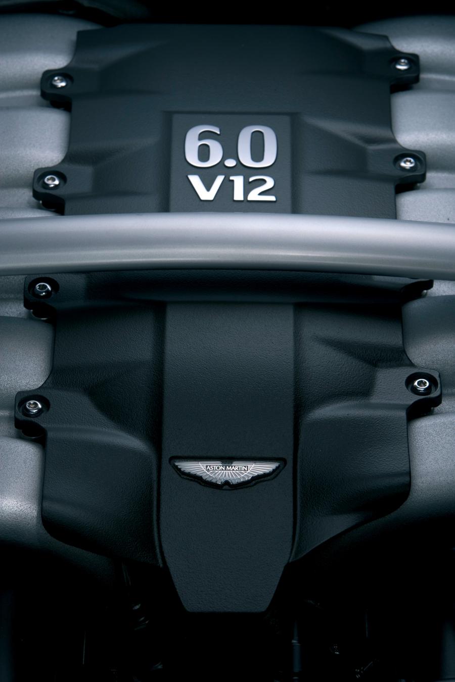 Моторный отсек Aston Martin Rapide Concept 2006 года  (фото 31 из 39)